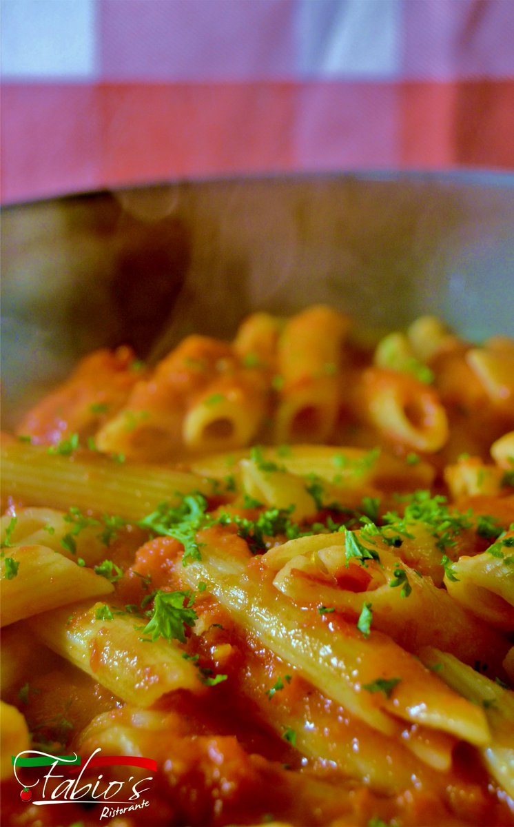 fabioshermanus's tweet photo. Penne Alla Vodka, Pomodoro or Arrbiata ( With Home Made Chilli ) , still the most Delicious, Original , Traditional &amp; Authentic pasta in town, our Pomodoro sauce is made fresh daily , HOME MADE with Italian imported products , Buon appetito e a presto da "Fabio's " 0283130532 https://t.co/2ntIUBCZY7