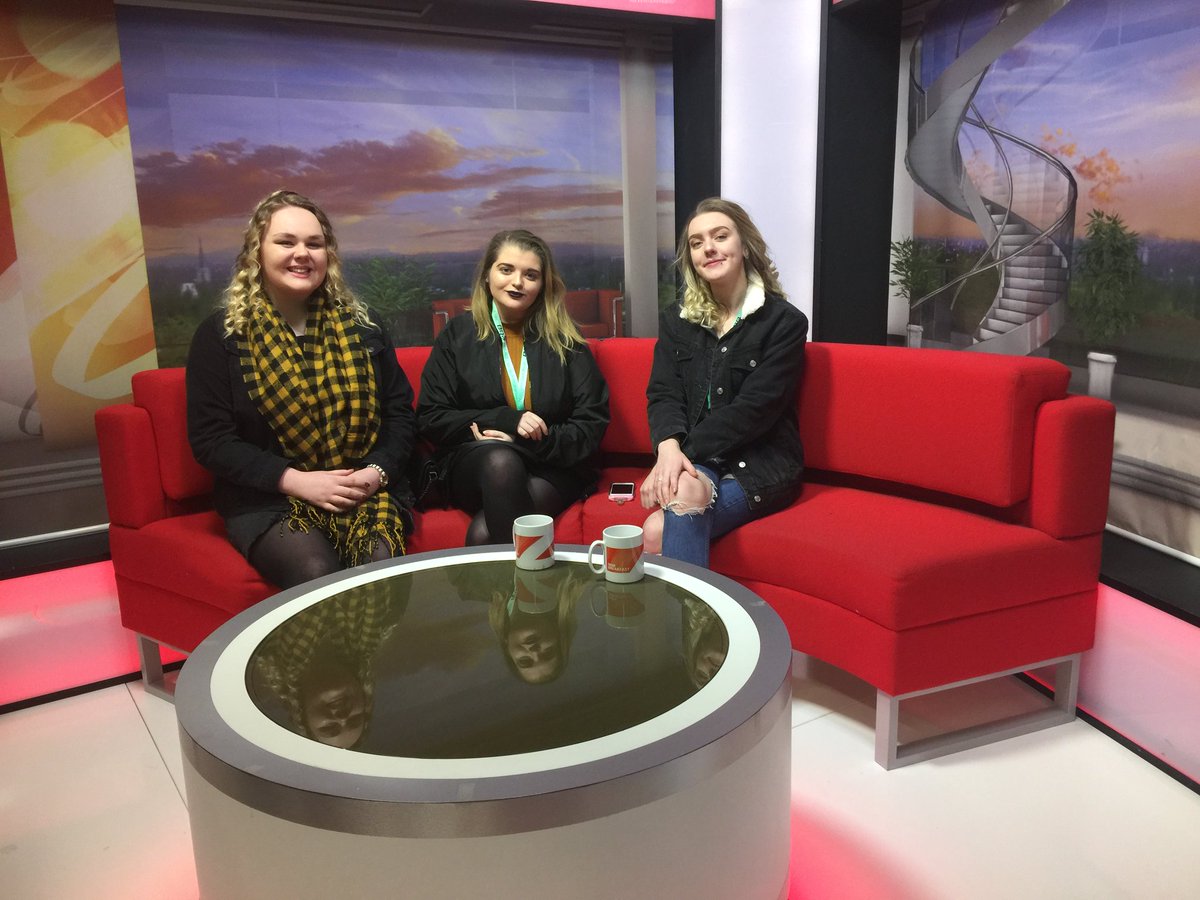 HHtvfilmradio's tweet photo. Some of our Level 3, creative Media students having a go at presenting on the BBC Breakfast Show at Media City. #bbc #bbcbreakfast #hopwoodhallmedia #creativemediastudents https://t.co/lsuNUxuafA