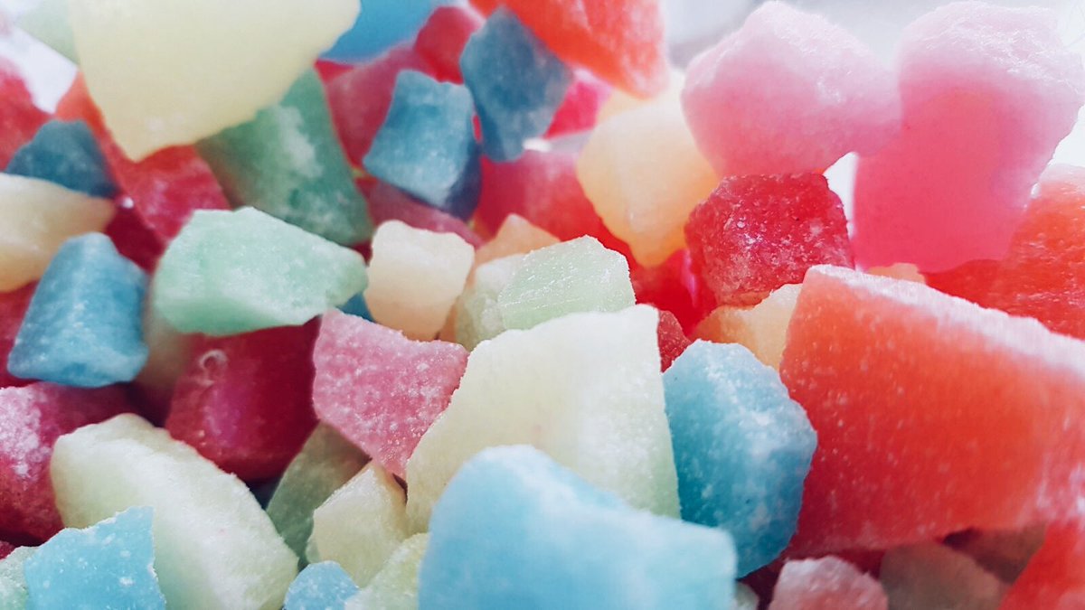 MCMConfMan's tweet photo. Love sugar free OneSweetSmile#love#sweets#vegan#vegetarian https://t.co/cVxKog5pOQ