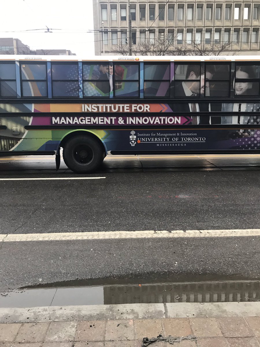 helenfilipe's tweet photo. Spotted @IMIUofT @UTM shuttle downtown enroute to @UofT @harthouseuoft #UTMLove #IMIonthego https://t.co/wagarazCGH
