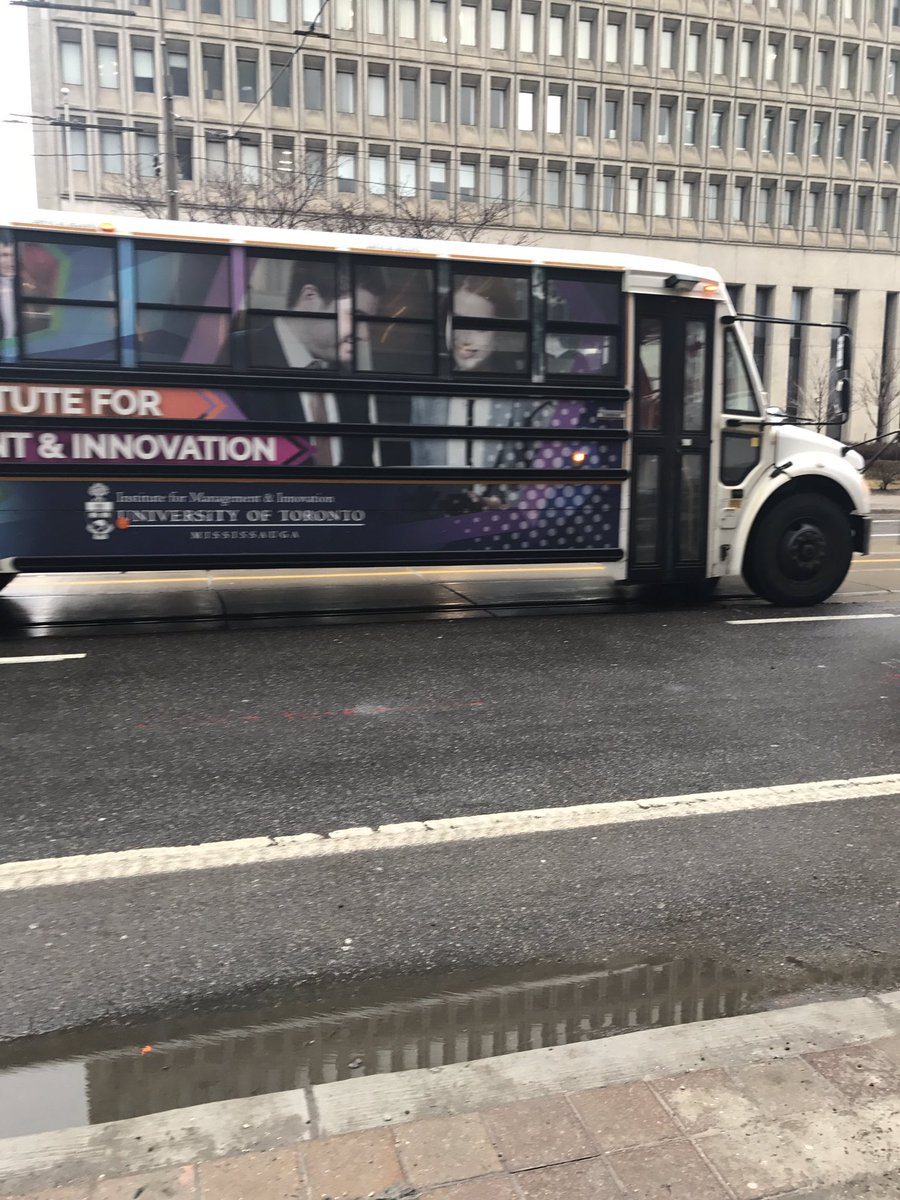 helenfilipe's tweet photo. Spotted @IMIUofT @UTM shuttle downtown enroute to @UofT @harthouseuoft #UTMLove #IMIonthego https://t.co/wagarazCGH