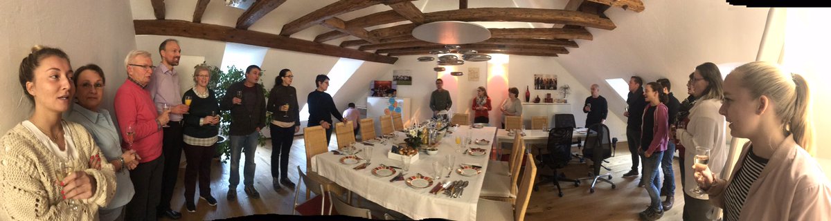 circle8_event's tweet photo. #Teamgeist @circle8_event #durchatmen nach dem Veranstaltungswochenende. Allen eine angenehme #Mittagspause https://t.co/LUdvKZ6ULt