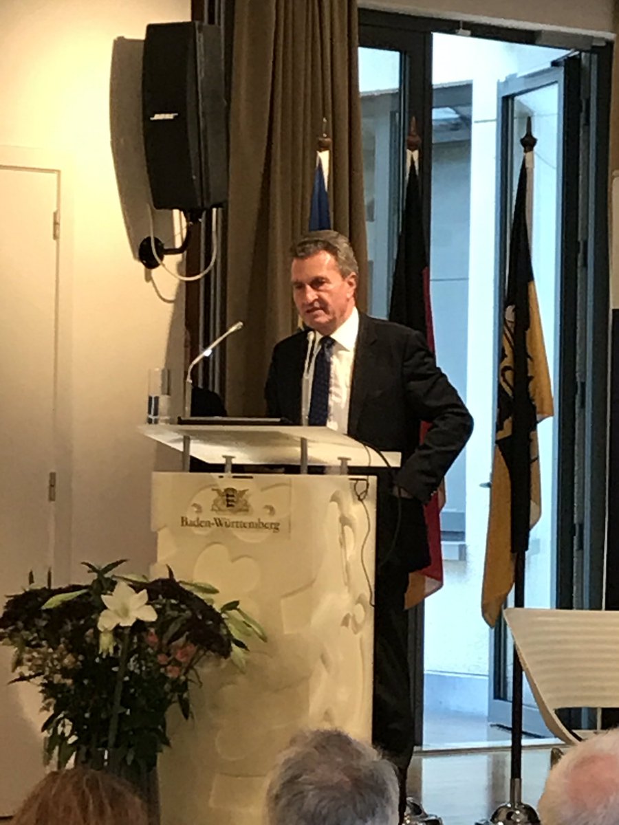 GOettingerEU's tweet photo. My dream is a European armee. More efficient than 28 national ones. Let us think from the end. #EUbudget #EUvalueadded @ZEW lunch debate #security #defence https://t.co/fyO6nPI7GL
