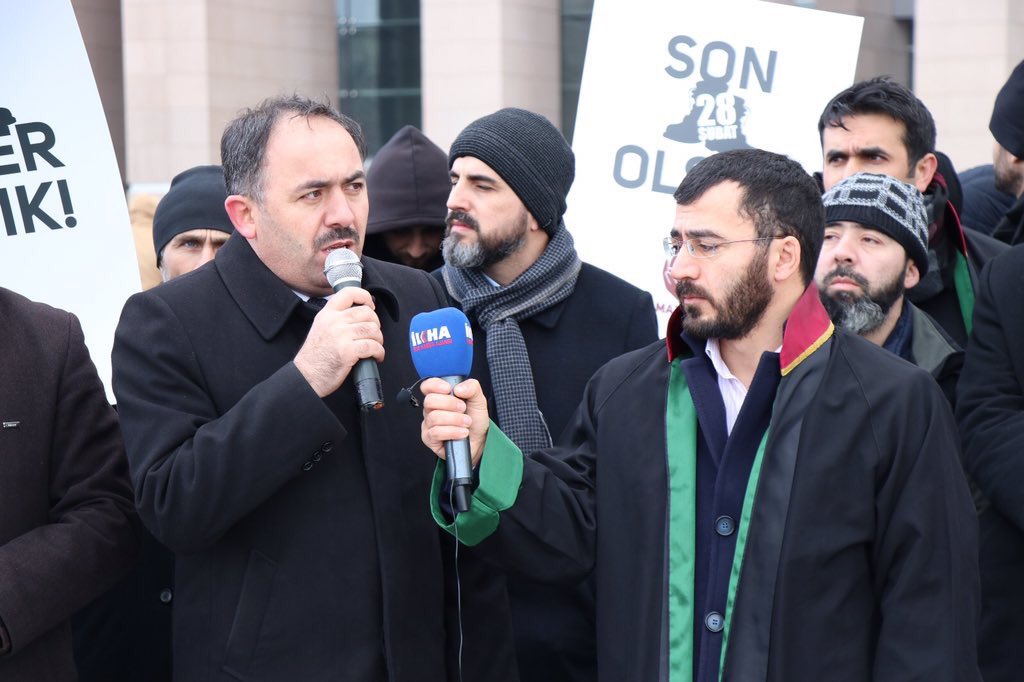 erdal_elibuyuk's tweet photo. MAZLUMDER'in Çağlayan Adliyesinde düzenlediği basın açıklamasına katıldık. #BuSon28ŞubatOlsun https://t.co/kmYQdJaB89