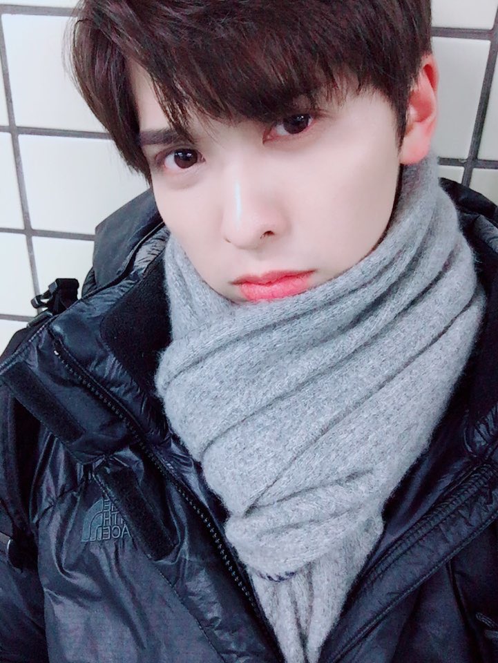 six_snuper's tweet photo. [trans] 180124
via snuper6

#Snuper #Taewoong #BeyondCold #IThinkImTurningIntoFrozenMeat #DontCatchACold https://t.co/QtfbZJ4e0f