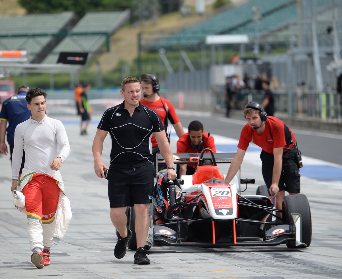 RRaceSupport's tweet photo. After a busy 2017 for the RRS team offering fitness, nutrition, massage and psychological support for drivers across the world it all begins again this weekend 🛫 https://t.co/PVZ5GK0XpM