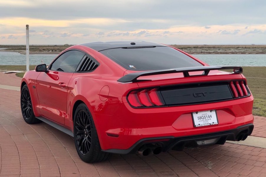 Carfluence's tweet photo. 2018 Ford Mustang GT Premium https://t.co/ncu0JhYIz3