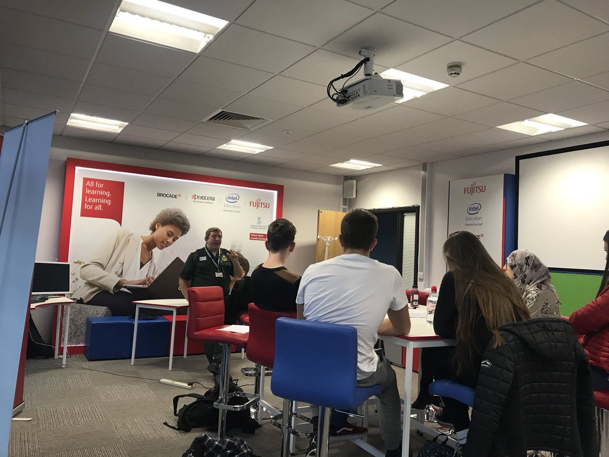 bws007's tweet photo. Great to welcome @CarlPowell2 from @WelshAmbulance service to the @Talent_Bank_ @SoMSwansea to deliver a masterclass session on resuscitation #CPR #practical #skills https://t.co/WFCLL3zx6A