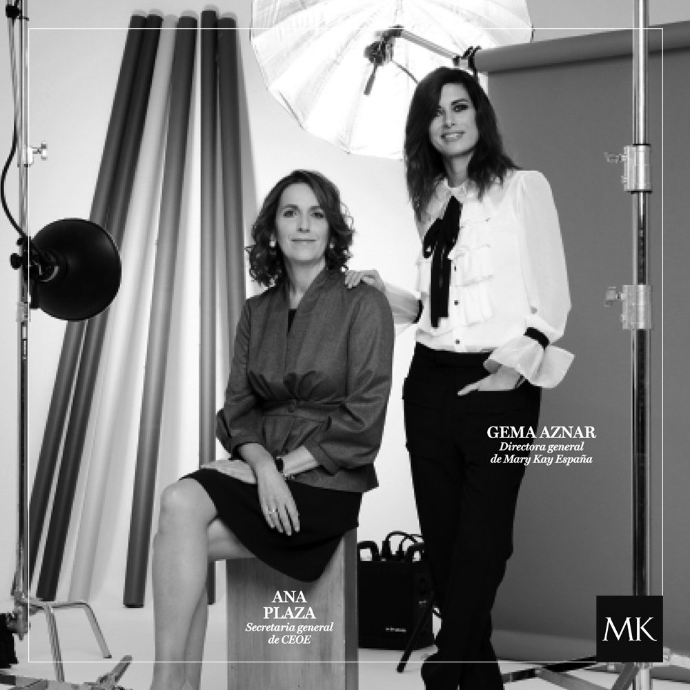 marykayespana's tweet photo. Nuestra Directora General, Gema Aznar, destacada por la Revista AR como una de las mujeres referentes del  liderazgo femenino en España. ¡Descubre el reportaje! https://t.co/zRckSFmPg7
#RevistaAR #MaryKayEspaña #MujeresReferentes https://t.co/o6CRS8YQj9