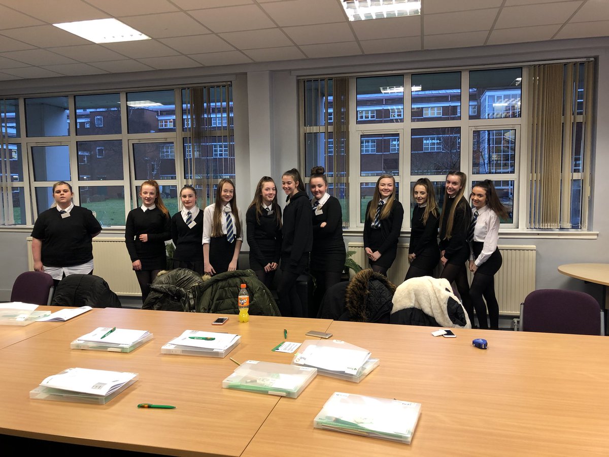 CandersonBAM's tweet photo. .@BAMConstructUK &amp; @HubWestScotland launched the Ready, Steady, Girls Construct! Employabitly Programme with @LourdesSec on Friday! The programme will run across 10 weeks and aims to encourage female pupils into #Construction! #CareersInConstruction #BuildingFutureStars https://t.co/c8NFJzhXkR