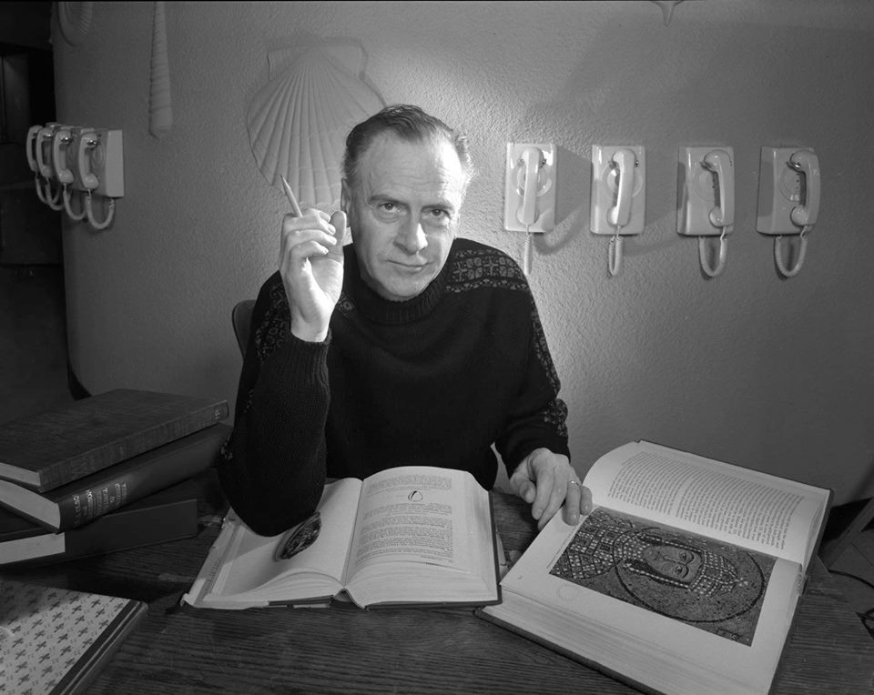transmediale (@transmediale) on Twitter photo This Saturday, our partner project "Feedback #2: Marshall McLuhan and the Arts," curated by Baruch Gottlieb (<a href="/baruch/">baruch gottlieb</a>) with Marie-José Sondeijker, kicks off with the exhibition opening at <a href="/eigenartlab/">EIGEN + ART Lab</a>. See you there! — 27 January 2018, 17:00 2018.transmediale.de/content/mcluhan This Saturday, our partner project "Feedback #2: Marshall McLuhan and the Arts," curated by Baruch Gottlieb (<a href="/baruch/">baruch gottlieb</a>) with Marie-José Sondeijker, kicks off with the exhibition opening at <a href="/eigenartlab/">EIGEN + ART Lab</a>. See you there! — 27 January 2018, 17:00 2018.transmediale.de/content/mcluhan