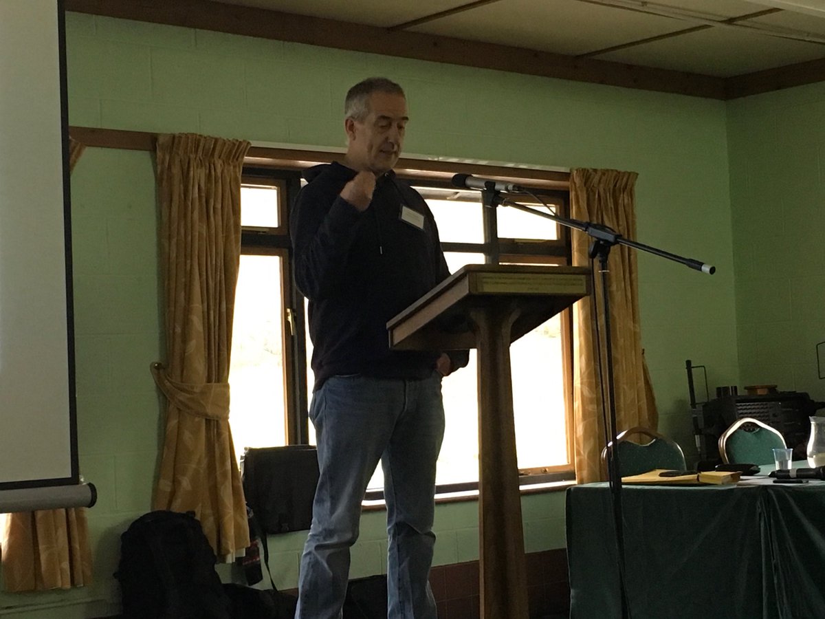 curlewcalls's tweet photo. Steve Redpath from Uni of Aberdeen discussing collaboration and cooperation in conservation where strongly held views from different groups hold things back. Need to listen, emphasise and be humble and not assume a moral high ground. Challenging, vital talk. #welshcurlews https://t.co/p3oSmMaJwX