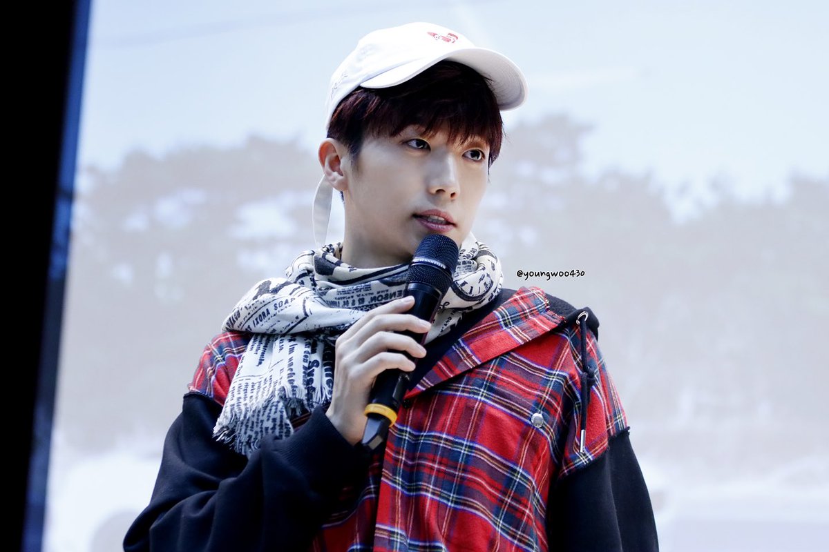 youngwoo430's tweet photo. 180120 목동사인회 #우영 #wooyoung
https://t.co/Fc4WAXAYga
https://t.co/R3yTcYt2Rz https://t.co/SU9cReWdG5