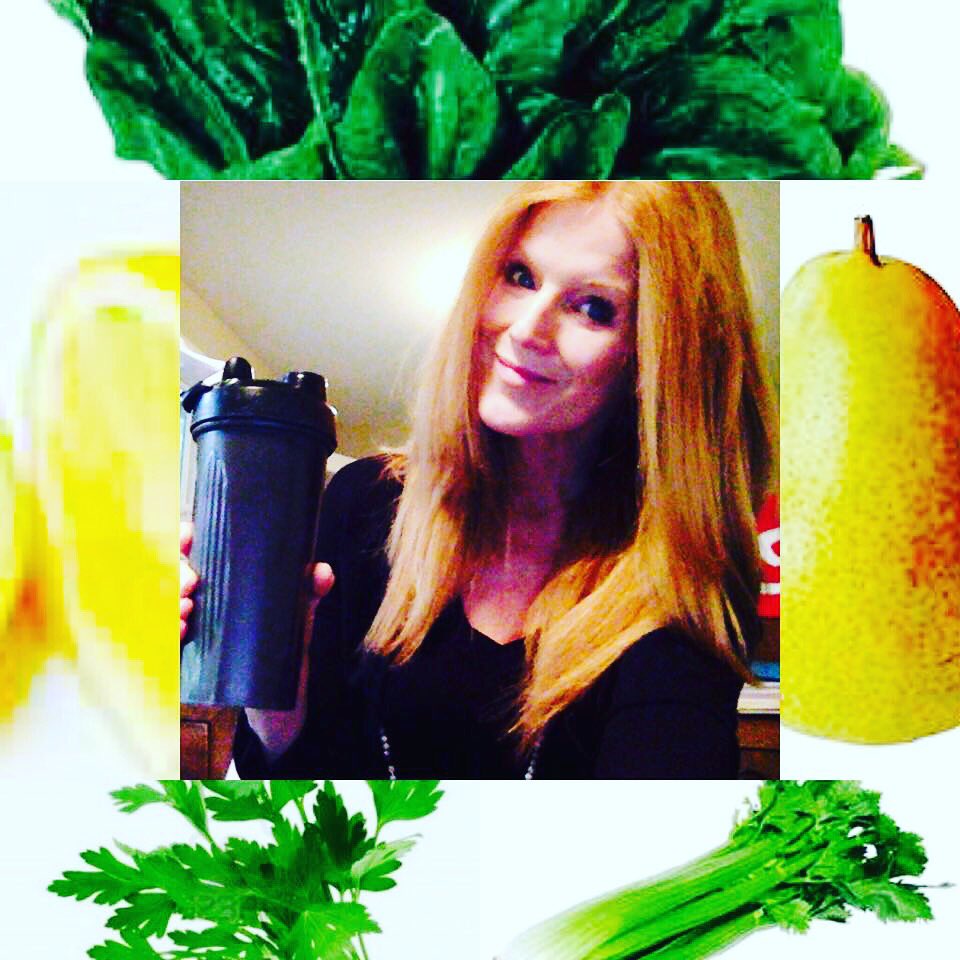 REDIntegrative's tweet photo. Day22DailySmoothie2018- straight up Simple GREEN Smoothie because I just feel like something fresh &amp; simple today! https://t.co/Tsx2OqLZix  #transformation#PAUSE #1life #foodismedicine #REDIntegrativeHealthCoach #transformation 
#goals #loveyourgut https://t.co/ry2O9yifEX