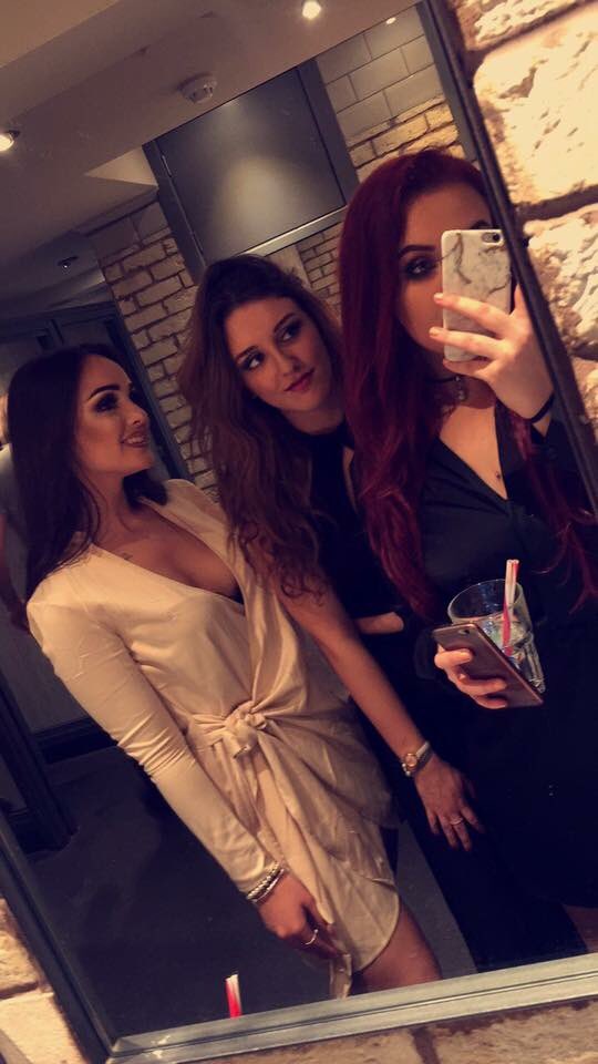 elsa_maughan's tweet photo. @chloe_jephson Happy birthday Chlo J hope u have a fab day can’t wait to party on fridayyy🎈🎈🎈hope you enjoy the throwback to when you basically necked me in zante:) lots of love xoxo https://t.co/JWFdJKkwe3