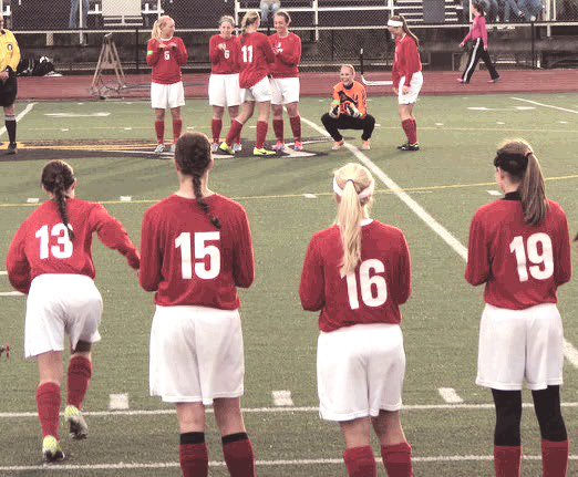 UHSSoccer's tweet photo. Surround yourself with people that push you to do better &amp; be better...No drama or negativity...Just higher goals &amp; higher motivation...Good times and positive energy...No jealousy or hate...Simply bringing out the absolute best in each other #UnitedWeWin ✔
#UnionSoccerFamily 💯 https://t.co/z97Xi4aAZV