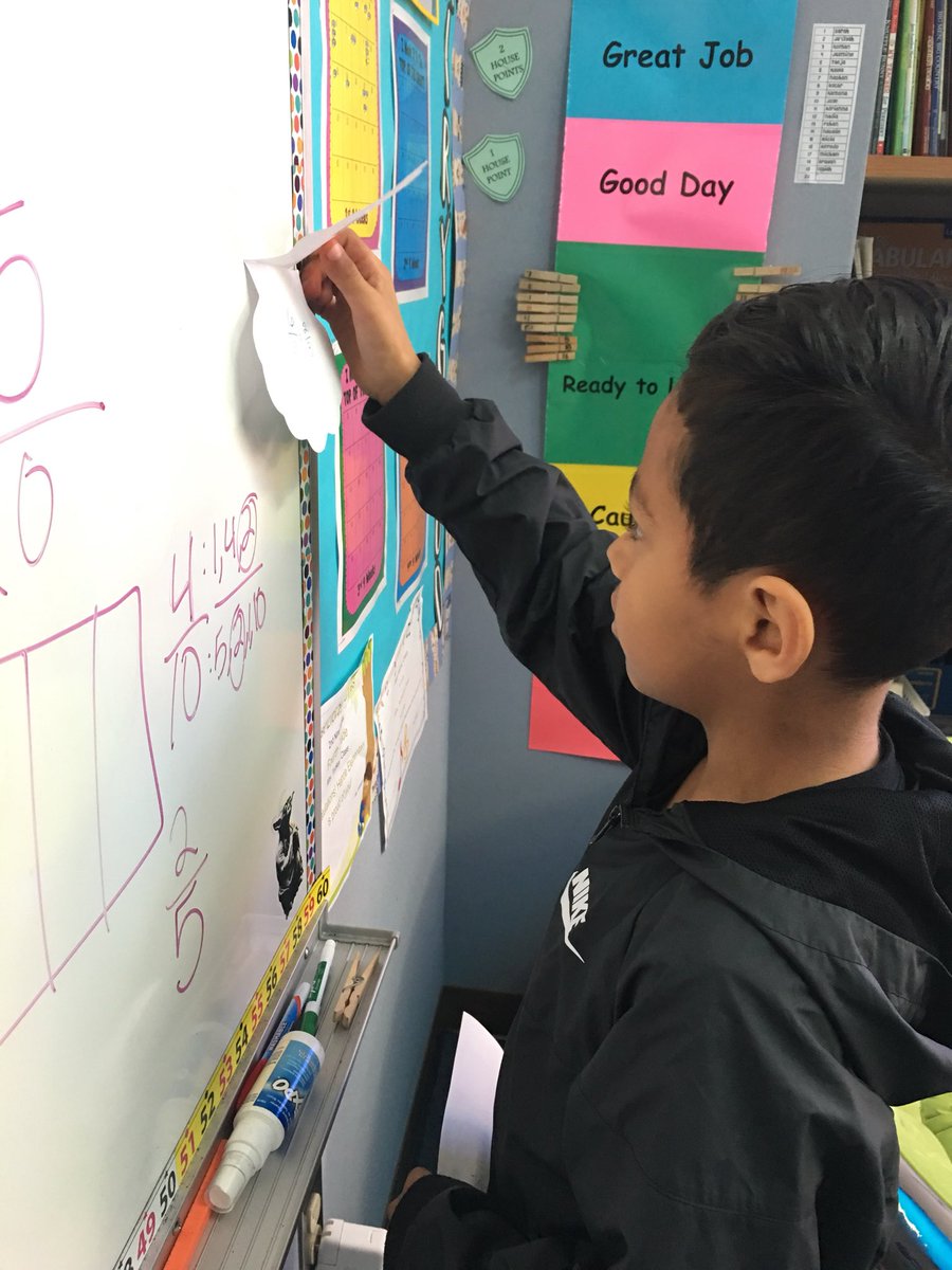 tuckertotsin106's tweet photo. Day 2 - Clam Code Fraction Subtraction π¦ #llamasdoingwork #henriehawks https://t.co/5wmMhuOBEL