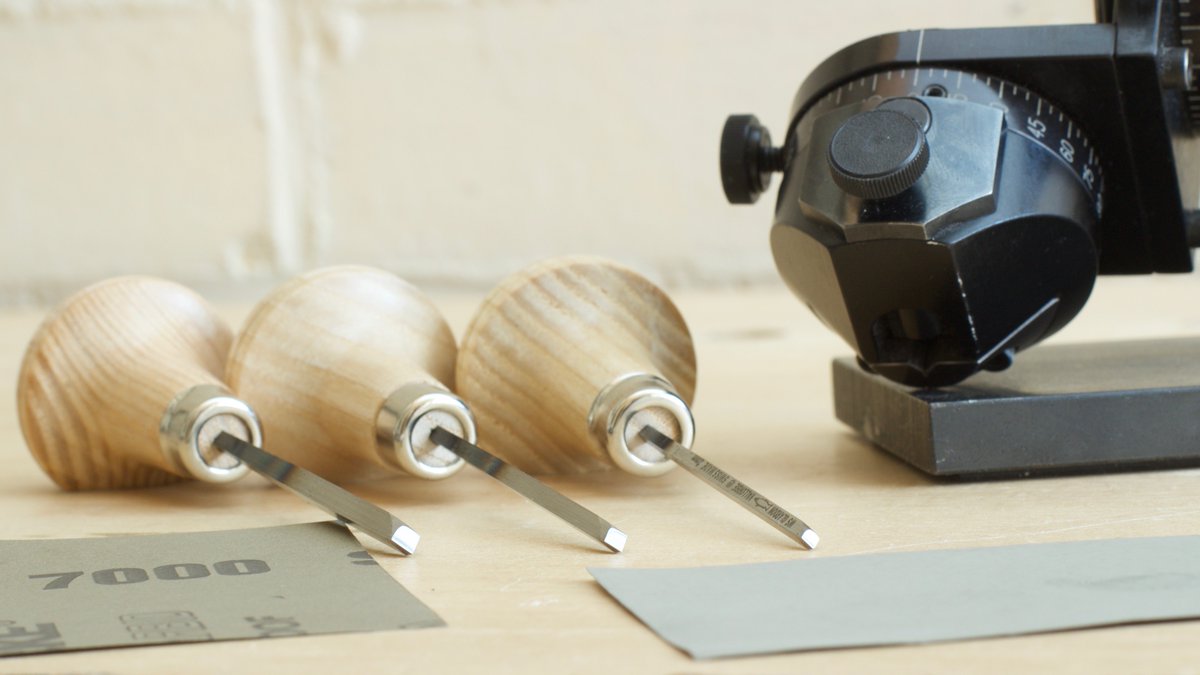 trumpetruss's tweet photo. Vallorbe Hand #Engraving tools for sale

https://t.co/1OzGKVvHp9 

#HandEngraving #GiftIdeas #Art #Tools #jewelry #jewelrymaking #in https://t.co/VhcrBTGl93