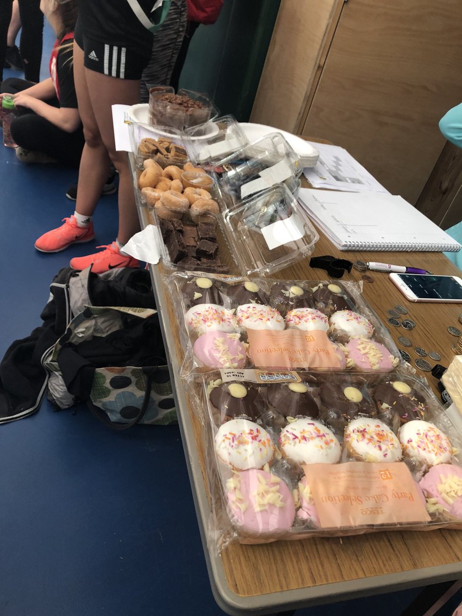 TrinityNets's tweet image. Pop along to the sports hall to buy a cake! All money raised goes to Christy! @TSDSUCarmarthen #cakesale 🍰🍩🥧