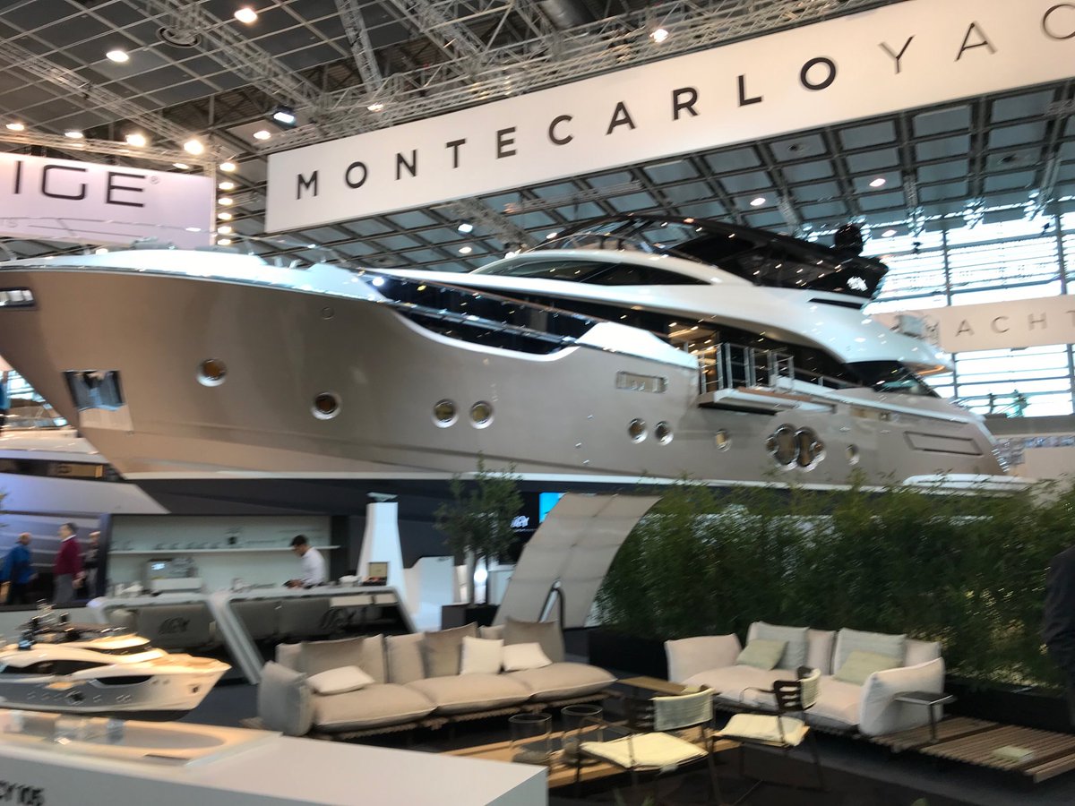 michelefaber1's tweet image. Big or small #nonstopboot! Det finns något för alla #superyacht #Duesseldorf