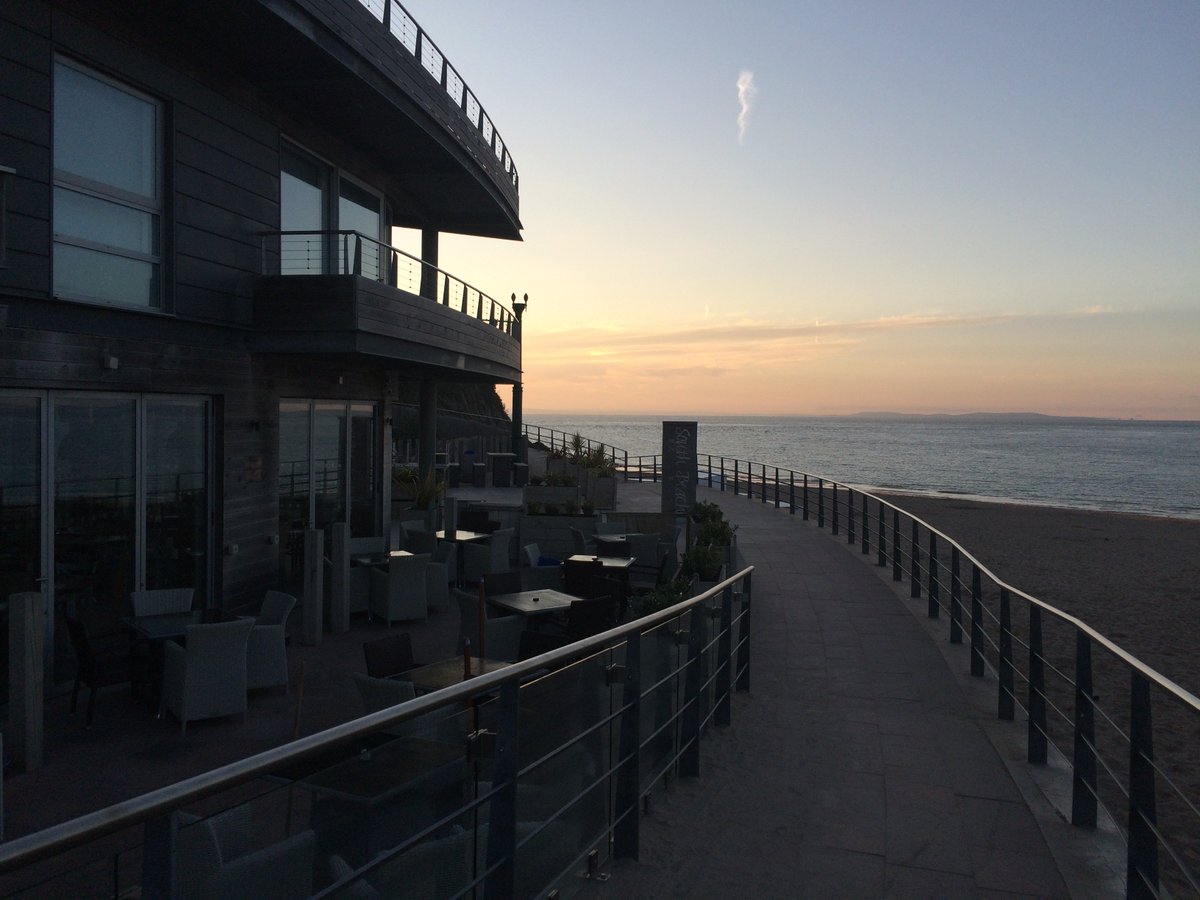 A taste of Tenby. Beautiful beaches, bars and restaurants. So perfect, you won't want to leave. Check out our beautiful Tenby apartments at pembrokeshirenetlet.co.uk and wake up to this everyday.