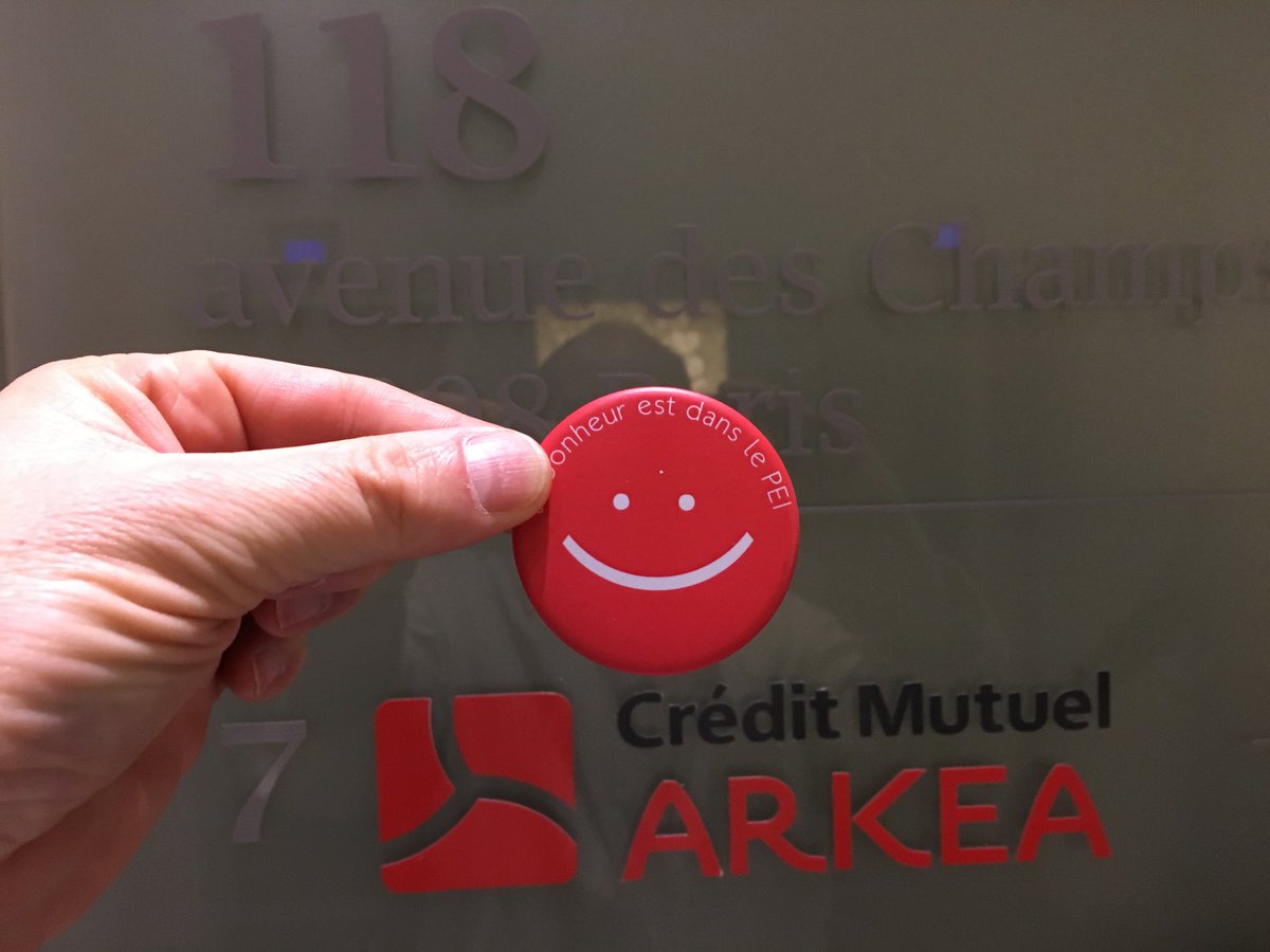 erwanrefloch35's tweet photo. United colors of...arkea @vent2bout  @cmarkea @CMB_DD35 #red_day @JaimeCMArkea https://t.co/Z7d92QOqxE
