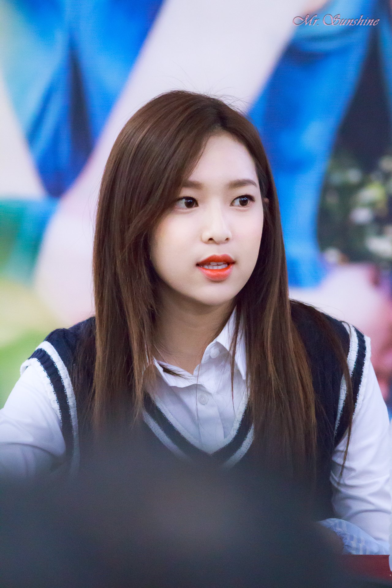 DUTwOp5U8AIqmc1.jpg:orig