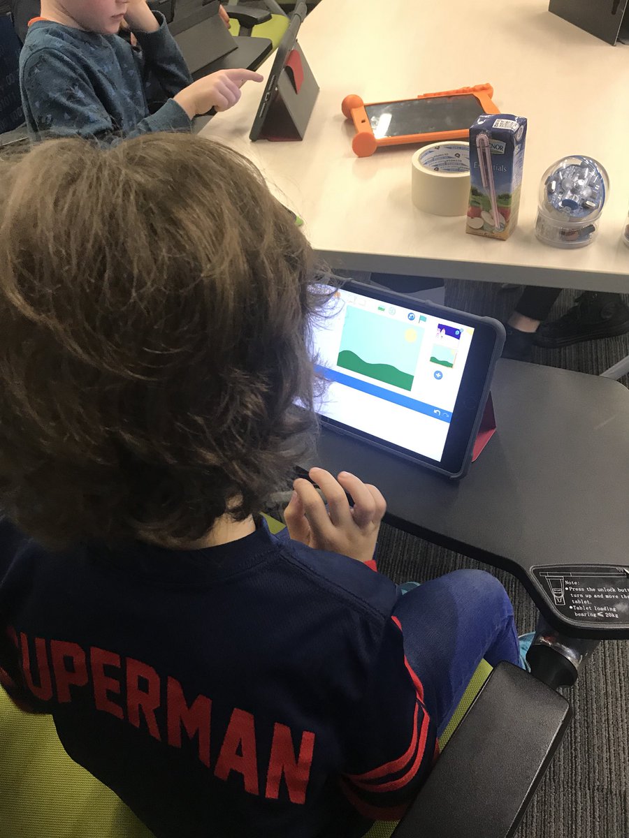 be_arbelaez's tweet photo. Happening now!! @CoderdojoDXB session 2!!! Some of the youngest coders yet!! With @thedamo https://t.co/KadhtqU6El