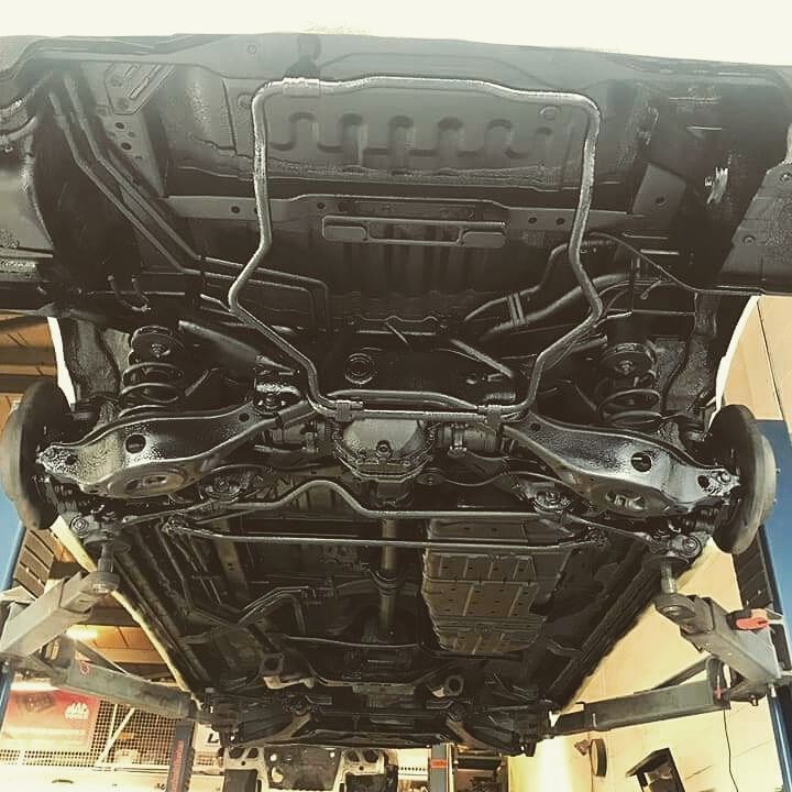 Nissan Elgrande full 3M Underseal and Double cat removed 

#nissan #undersealdiscount #scw #jdm