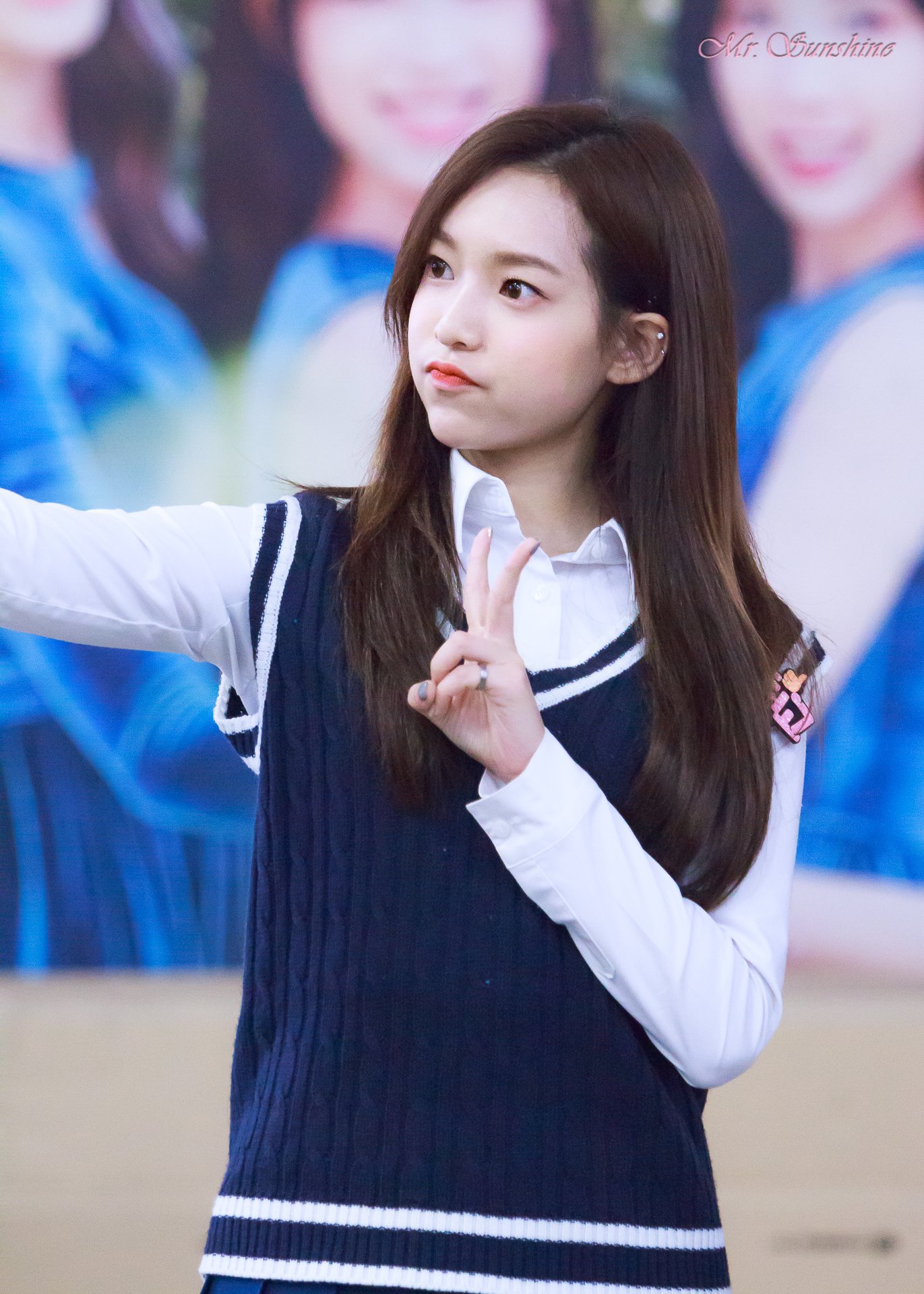 DUTyq2YVwAAJOCP.jpg:orig