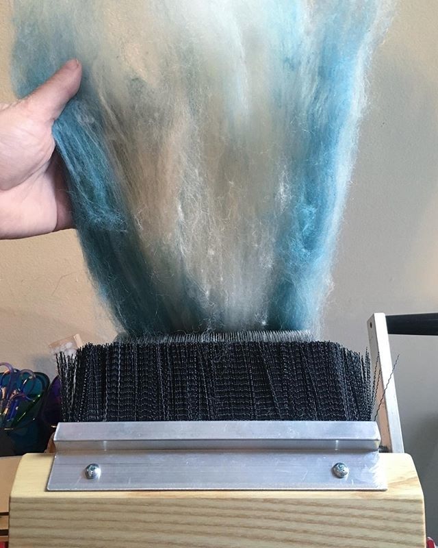 StrauchFiber's tweet photo. Hooray, what a fabulous first effort - thanks for sharing! 
Repost: "My first batt on my @strauchfiber drum carder matches the wintry palette for today’s snow! ❄️ ❄️❄️ #strauchfiber #drumcarder #fiberprep #fiberbatt #spinningfiber" by @stefaniegrrr https://t.co/MG4TiQ0Hz6 https://t.co/1368mPKxZr