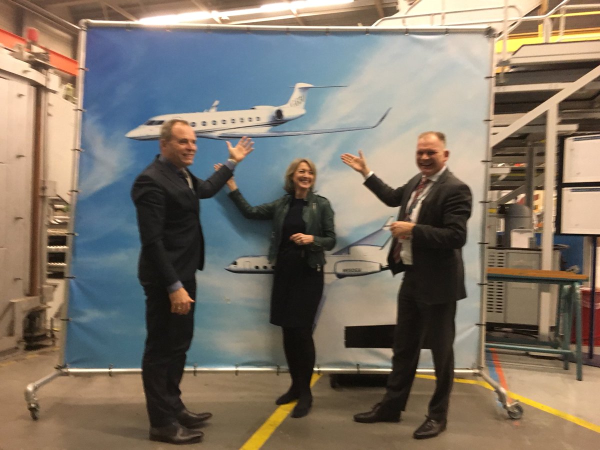Werkbezoek met DG Buitendijk van min SZW naar Duurzaamheidsfabriek en <a href="/Fokker/">GKN Fokker</a> NL Techproof maken in cocreatie!