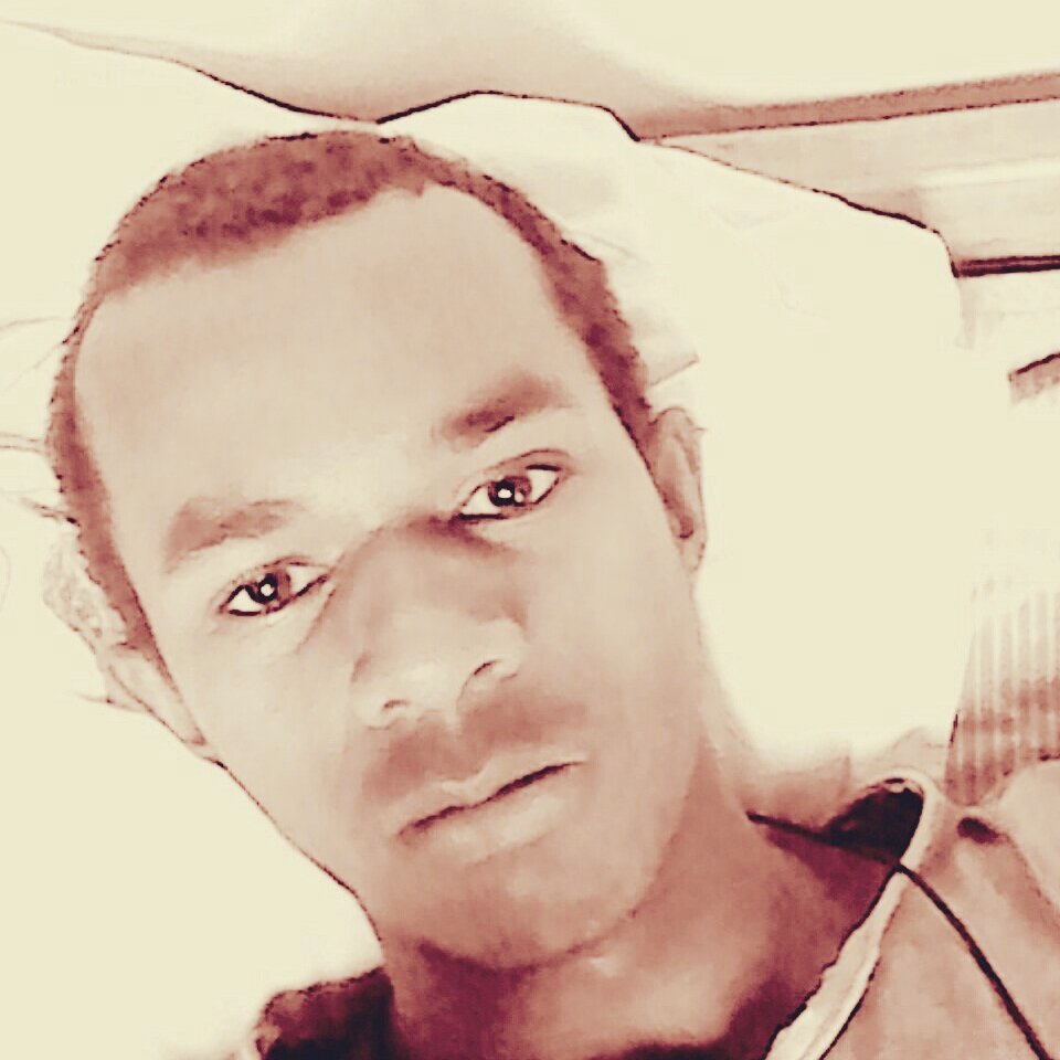 MisainaFax tweet picture