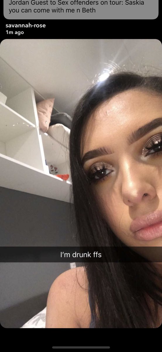 charlotte_ord's tweet photo. most girls when theyre drunk v me when im drunk https://t.co/bUwYO43INK