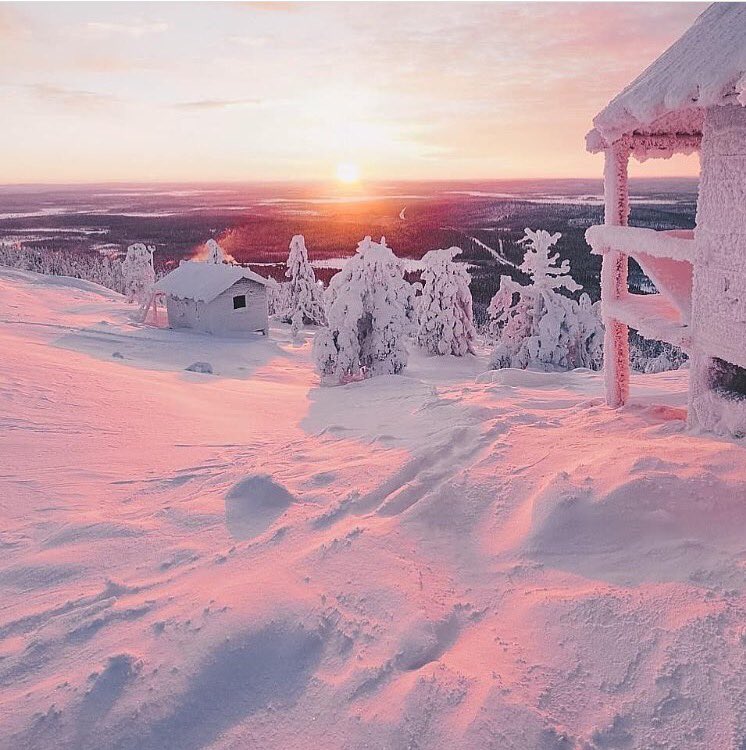 🇫🇷 Le <a href="/finlandtrophy/">Finlandtrophy</a> commence demain ! Bonne chance à toute les équipes qui seront bien accompagnées avec les soins La Véritable Crème de Laponie ! ❄️
🇬🇧 The <a href="/finlandtrophy/">Finlandtrophy</a> starts tomorrow! Good luck to all the teams well supported by the Genuine Lapland Cream line! ❄️