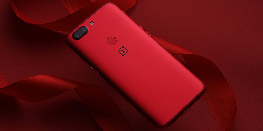 That Red tho 😘

We're celebrating Republic Day this year by giving away the OnePlus 5T Lava Red to our fans! Here's all that you have to do -

1. Follow oneplus_india on Instagram - onepl.us/InstaIndia
2. Like and share this post 👍
3. Write your Instagram handle below 👇
