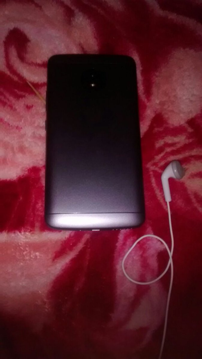 @EvilUHCs_  Pediram tela mas me deram kick ok... Minha tela ae tela,L'S