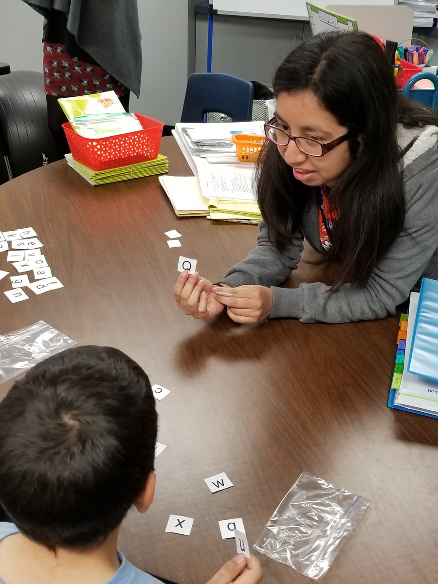 AGarciaVVUSD's tweet photo. Our amazing Impact Reading Tutors engaging readers in small group instruction and intervention. #ImpactReading #ReadBy3 https://t.co/4r8ZajtSBK