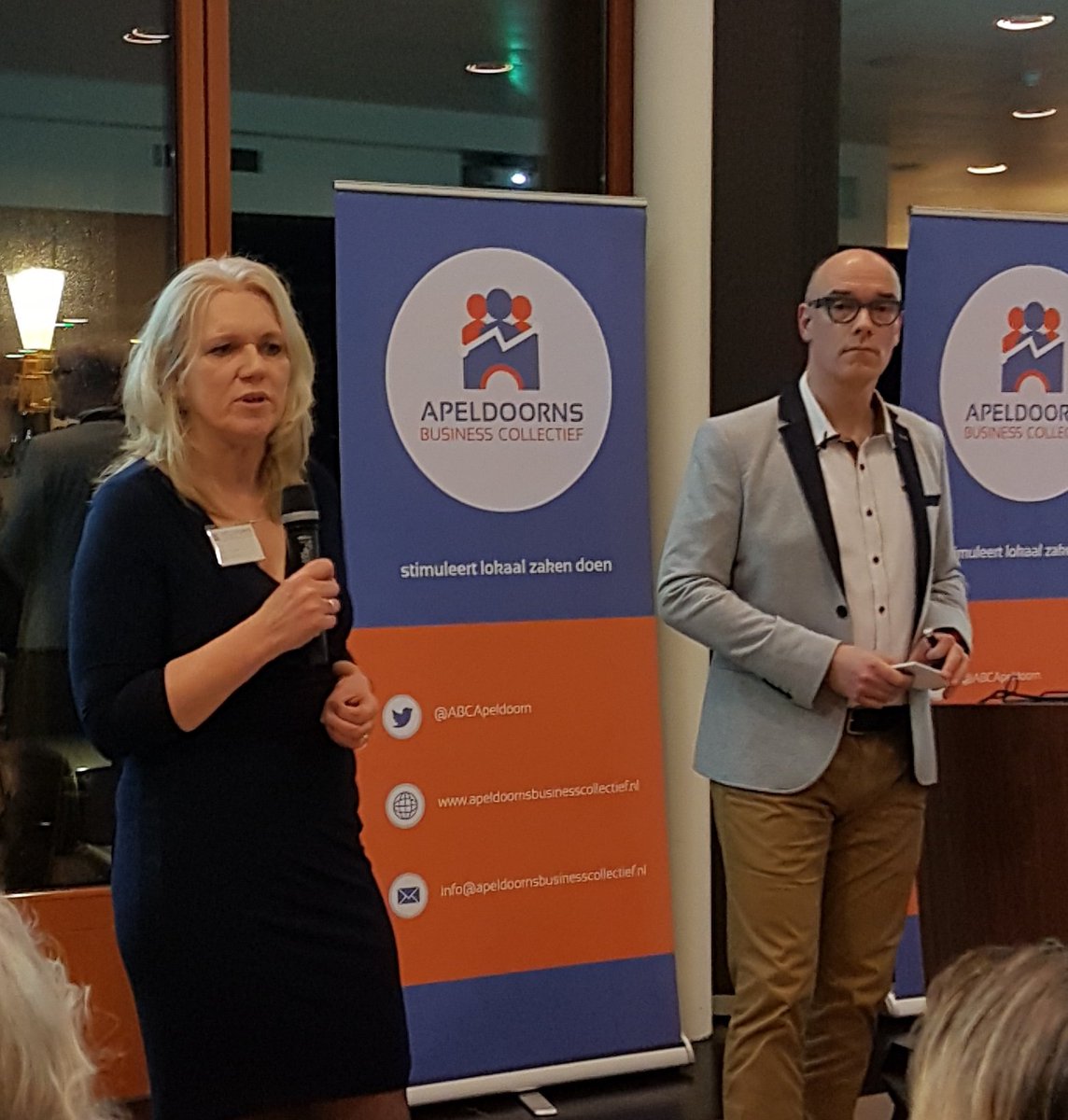 ScarletTextiel's tweet photo. Mooie verbindingen in het vooruitzicht met gast netwerkgroepen tijdens  nieuwjaarsreceptie  @ABCApeldoorn in 2018 bij @RaboApeldoorn #055trots #lokaalzakendoen https://t.co/MMeqk4Y58n