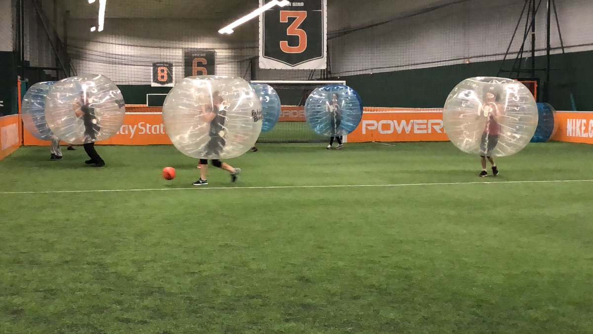 Sourdline's tweet photo. Il y a la joie de vivre chez Sourdline !
#urbansoccer #urbanbubble #teamsourdline https://t.co/af6BzFut4b