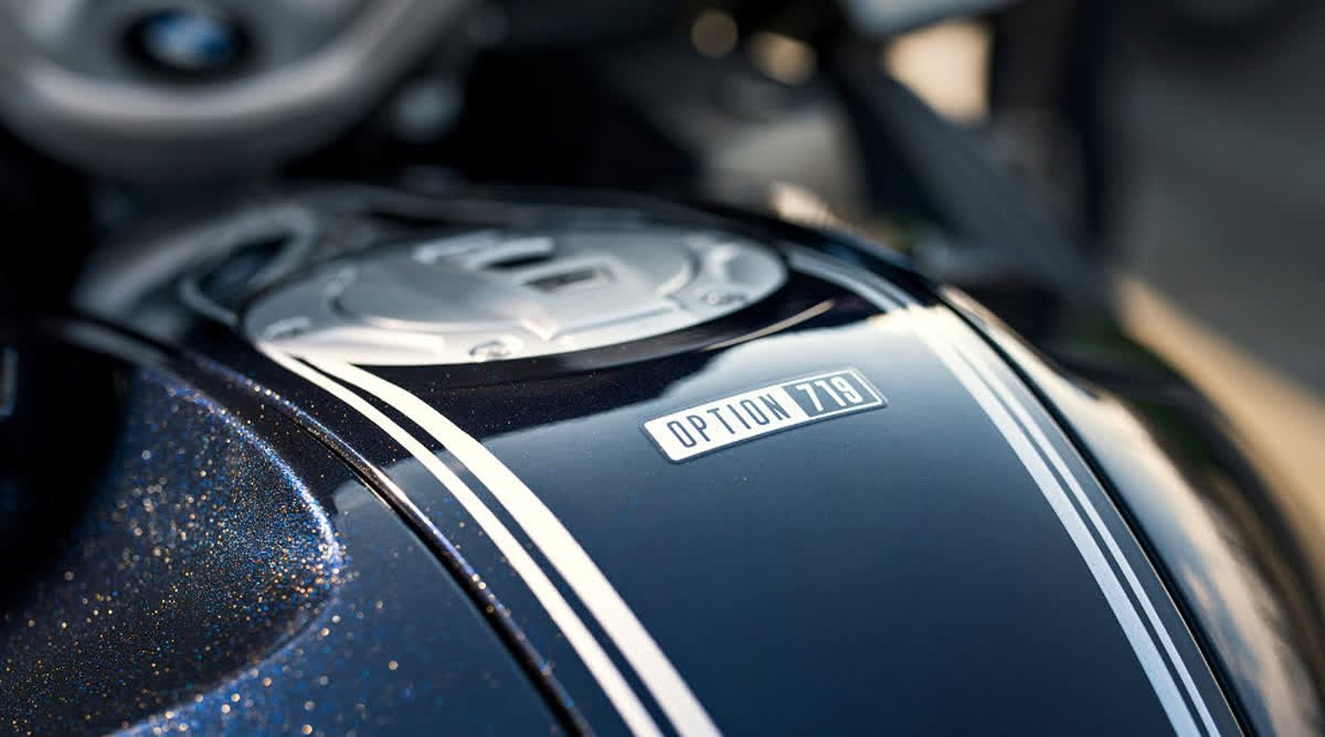 Have you seen the BMW MOTORRAD SPEZIAL Colours and Option 719 Miled part sets? Have a closer look here ⬇️   qoo.ly/kuz9t