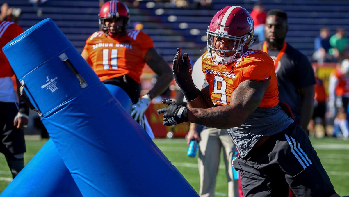 Participants at the @seniorbowl hit the field for their first practice yesterday.   📰: mnvkn.gs/EuBVtT https://t.co/0ZZvQv4raN
