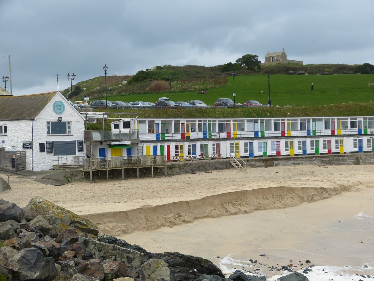CherishCottages's tweet image. We thought you'd like to see a pic of one of our lovely beaches #therainhasstopped #ValentinesBreak #StIves - we still have a few vacancies.  Call our friendly team to book up on 
01736-490640 
ow.ly/inpl30hYm7R