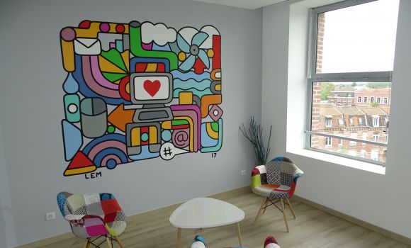 AkabiaWeb's tweet photo. #coworking #location Situé au coeur de Roubaix sur un espace de 170 m², bureaux, salle de réunion, espace insonorisé, cuisine tout équipée, café et wifi en illimité, sans oublier un babyfoot pour des instants de détentes conviviaux ! Nous rejoindre: https://t.co/XO0dtol6bD https://t.co/gShE0D8xVI