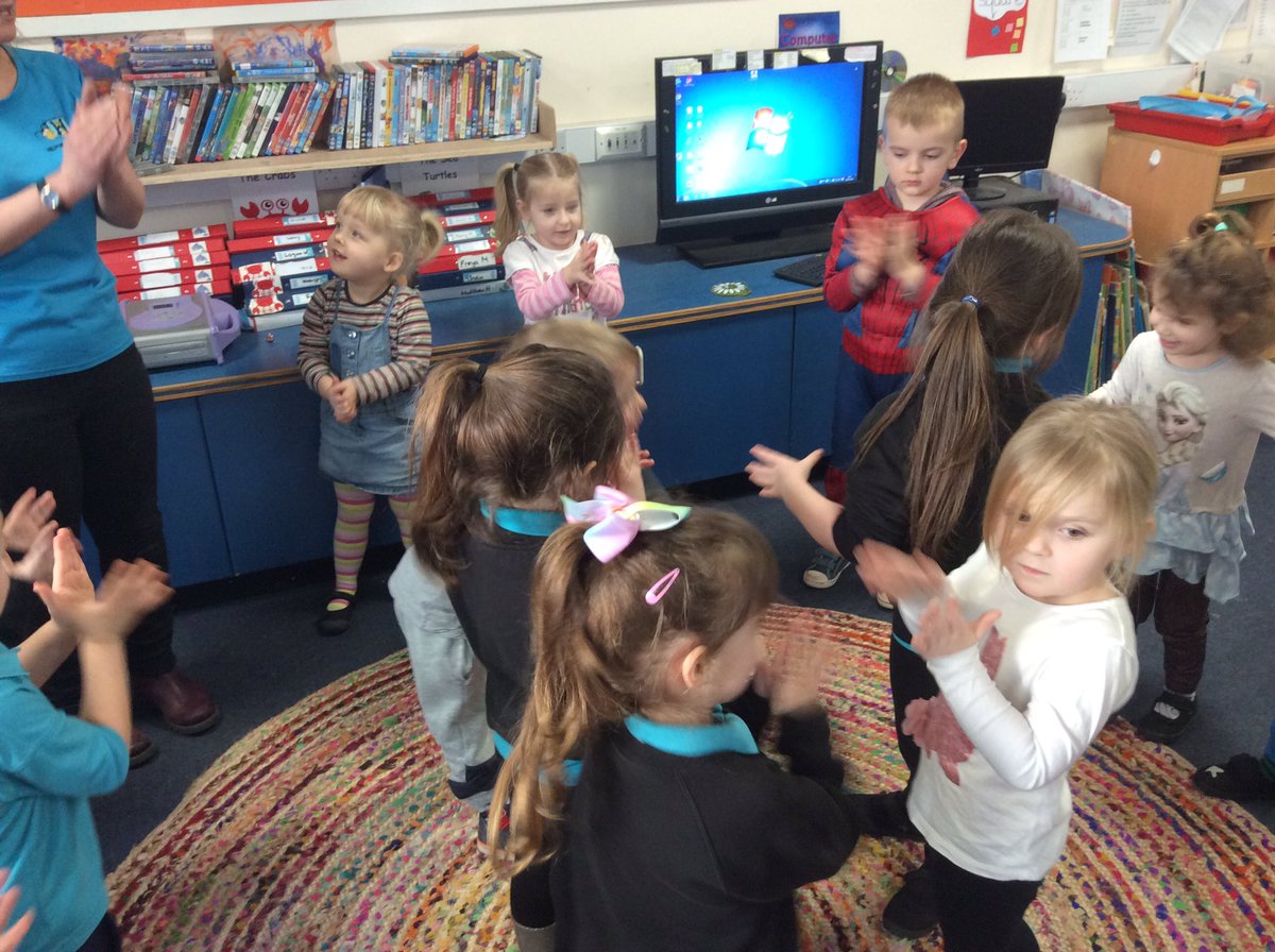 hiltoninverness's tweet photo. Rainy day games in the Ocean Room this afternoon. #farmersintheden #buginarug #rainydays #nursery https://t.co/ObvuDI1VKW
