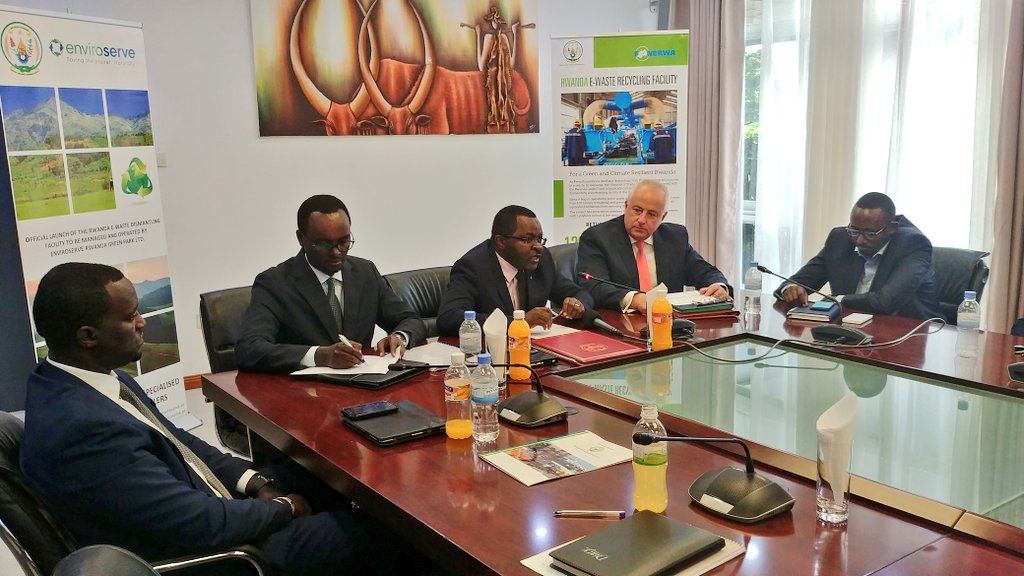 Rwanda Green Fund (@greenfundrw) on Twitter photo "I commit our support as <a href="/RwandaTrade/">Min of Trade |Rwanda</a> to ensure this partnership yields results through income and output of raw materilas of other industries." - Min. <a href="/vimunyeshyaka/">vincent munyeshyaka</a> "I commit our support as <a href="/RwandaTrade/">Min of Trade |Rwanda</a> to ensure this partnership yields results through income and output of raw materilas of other industries." - Min. <a href="/vimunyeshyaka/">vincent munyeshyaka</a>