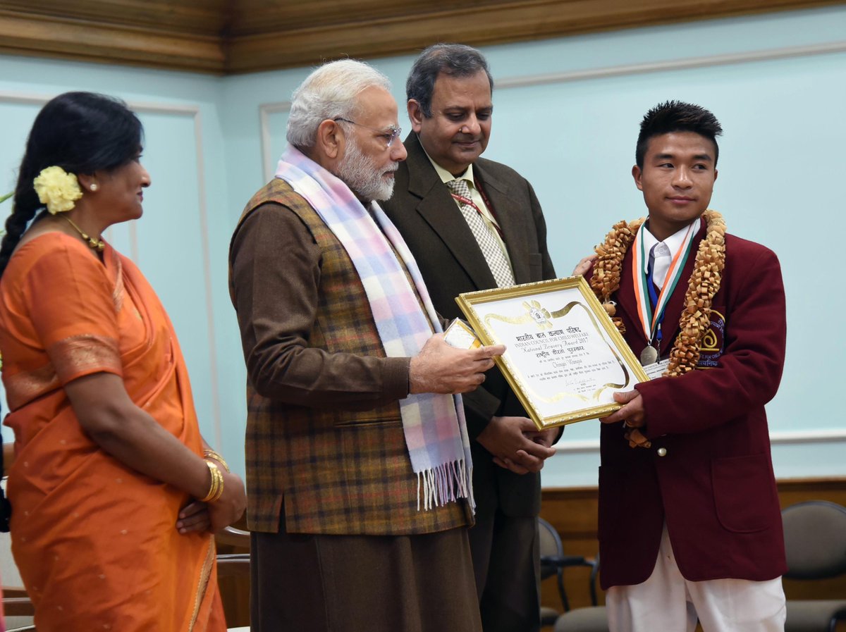 narendramodi's tweet photo. The vigilant Chingai Wangsa saved the life of an elderly person. Interacted with him today. https://t.co/fzUFJvKLag