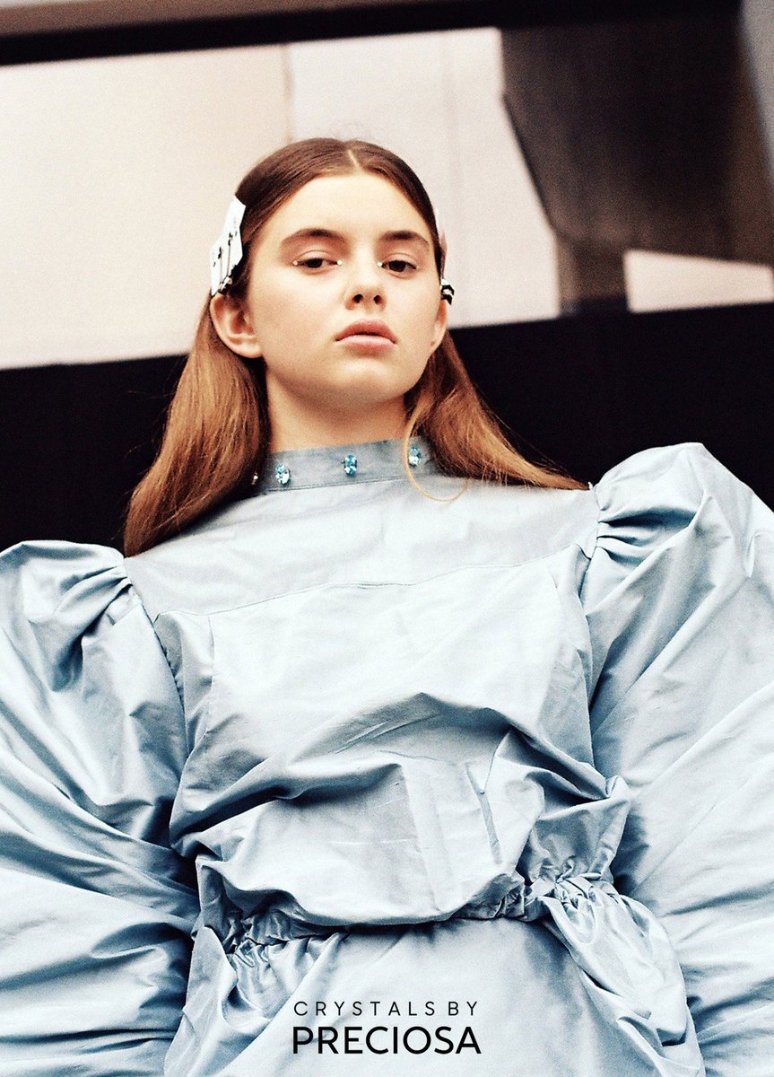 Slovak designer and Preciosa partner MIRO SABO does a fabulous job incorporating #crystalsbypreciosa into his pieces. His latest collection is inspired by the Renaissance period, and we are in love ❤️