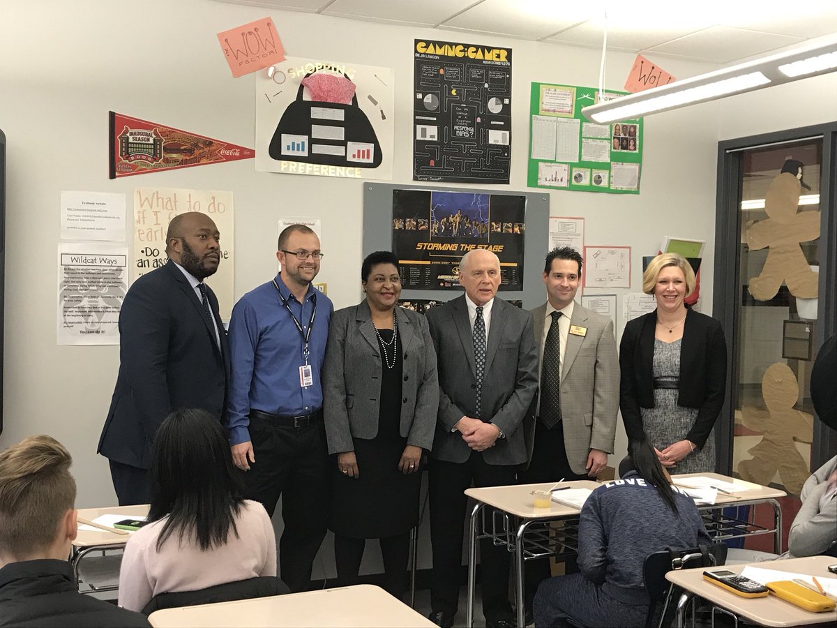 HazWestSTUCO's tweet photo. Congratulations to our very own Coach Bo for being named Hazelwood School District Teacher of the Year! https://t.co/pTJQmIY9JB