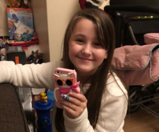 familymanc's tweet image. 'Please can I have more data?' Phone company's adorable response to a little girl's desperate plea for more #YouTube time📱manchestereveningnews.co.uk/news/greater-m… #YouTubers #kidsandphones #tech